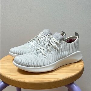 Allbirds Superlight Wool Runners in Blizzard (grayish white)